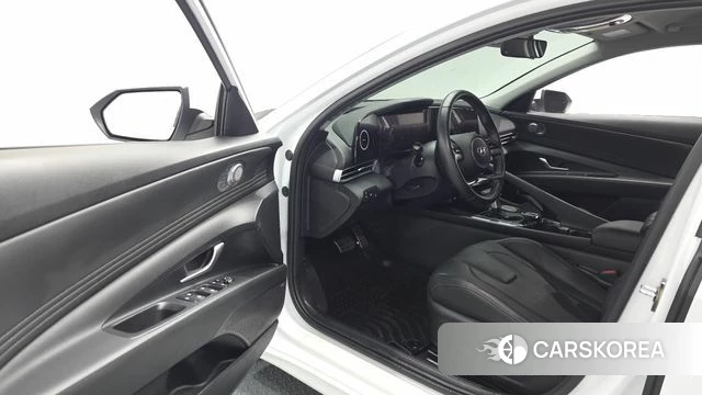 Hyundai Avante (CN7) 2022 Белый из Кореи, фото 2