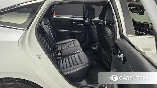 Kia The New K3 2nd generation 2022 Белый из Кореи, фото 2