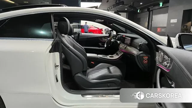 Mercedes-Benz E-Class W213 2022 Белый из Кореи, фото 2