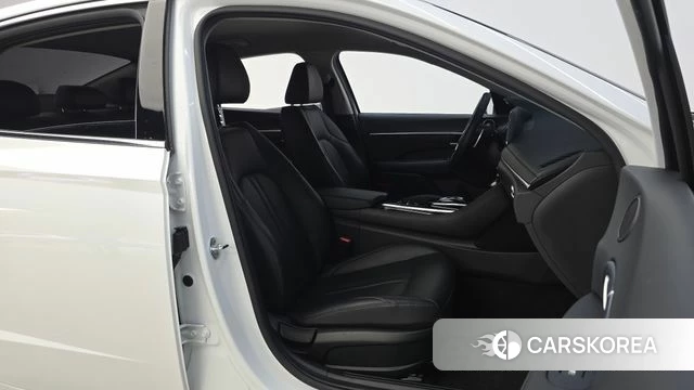 Hyundai Sonata (DN8) 2022 Белый из Кореи, фото 2