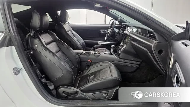 Ford Mustang 2018 Белый из Кореи, фото 2