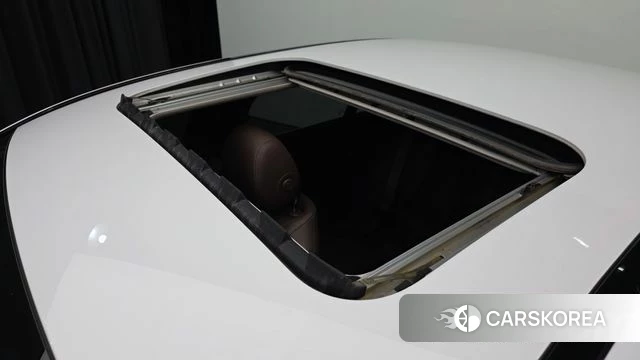 Mercedes-Benz E-Class W213 2019 Белый из Кореи, фото 2