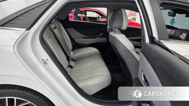Hyundai Avante Hybrid (CN7) 2021 Белый из Кореи, фото 2