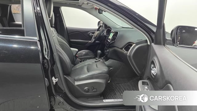 Jeep Cherokee (KL) 2021 Черный из Кореи, фото 2