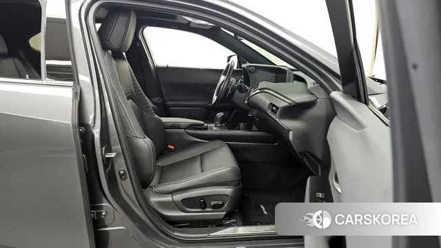 Lexus UX300e 2022 Серый из Кореи, фото 2