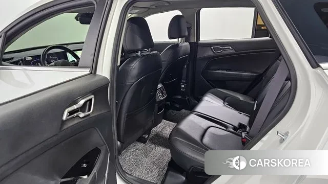 Kia Sportage 5th Generation 2022 Белый из Кореи, фото 2