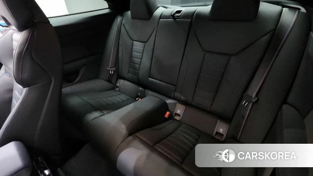 BMW 4 Series (G22) 2025 Черный из Кореи, фото 2