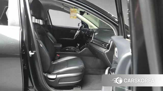 Kia Sportage 5th Generation 2022 Черный из Кореи, фото 2