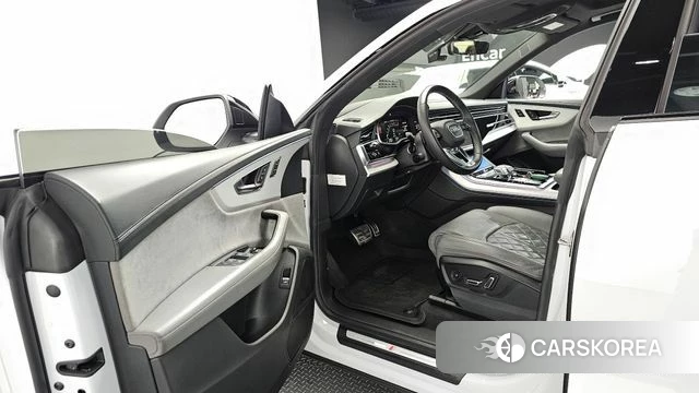 Audi Q8 (4M) 2022 Белый из Кореи, фото 2