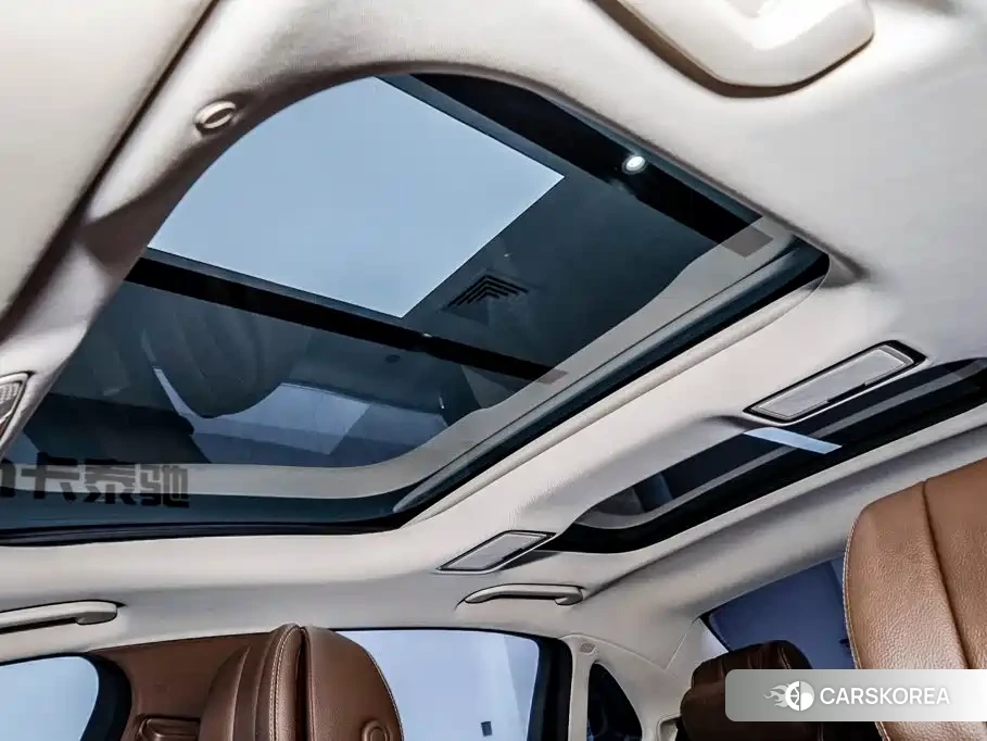 Mercedes-Benz E-Class 2022 Черный из Китая, фото 2