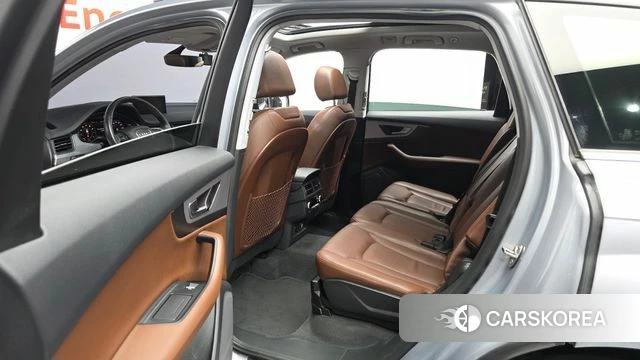 Audi Q7 (4M) 2019 Серебряный из Кореи, фото 2