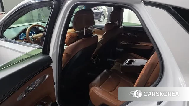 Genesis GV70 2022 Белый из Кореи, фото 2