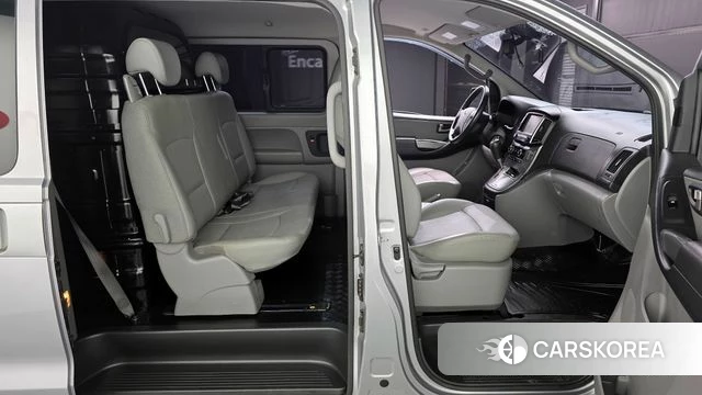 Hyundai The New Grand Starex 2019 Серебристо-серый из Кореи, фото 2