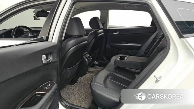 Kia The New K5 2nd generation 2019 Белый из Кореи, фото 2