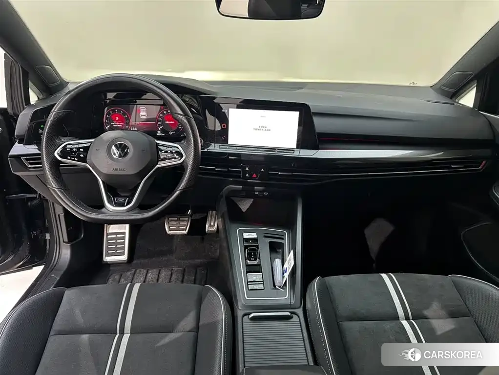 Volkswagen Golf 2022 Черный из Китая, фото 2