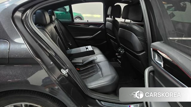 BMW 5 Series (G30) 2019 Серый из Кореи, фото 2