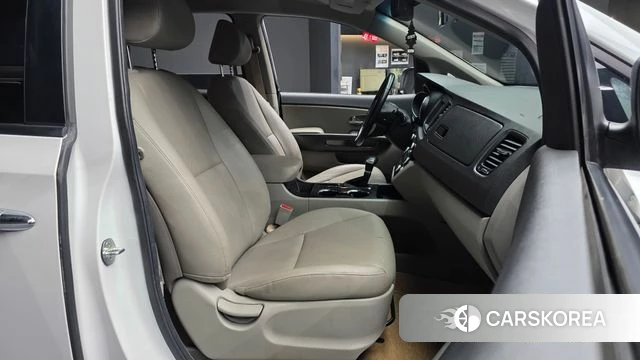 Kia The New Carnival 2019 Белый из Кореи, фото 2
