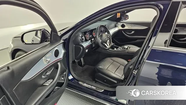 Mercedes-Benz E-Class W213 2020 Синий из Кореи, фото 2