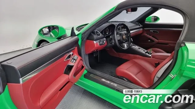 Porsche 718 Boxster 2021 Зеленый из Кореи, фото 2