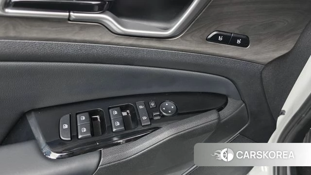 Kia Sportage 5th Generation Hybrid 2021 Белый из Кореи, фото 2