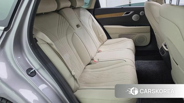 Genesis G80 (RG3) 2022 Серебряный из Кореи, фото 2
