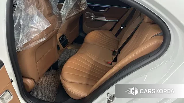 Mercedes-Benz E-Class W214 2024 Белый из Кореи, фото 2