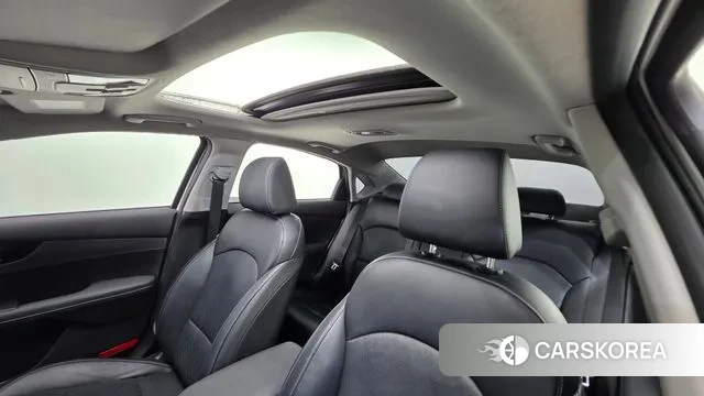 Kia The New K3 2nd generation 2022 Белый из Кореи, фото 2