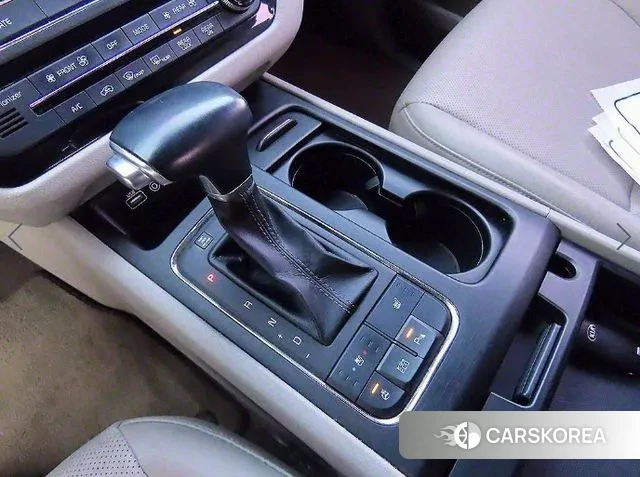 Kia All New Carnival 2018 Черный из Кореи, фото 2