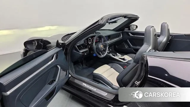 Porsche 911(992) 2020 Черный из Кореи, фото 2