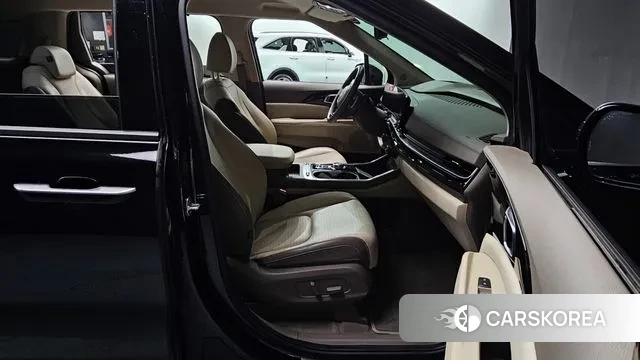 Kia The New Carnival 4th Generation 2024 Черный из Кореи, фото 2