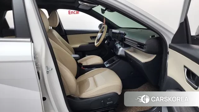 Hyundai Kona (SX2) 2023 Белый из Кореи, фото 2