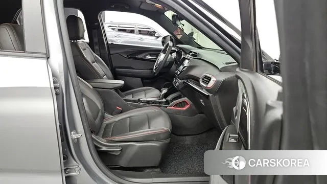 Chevrolet (GM Daewoo) Trailblazer 2023 Серый из Кореи, фото 2