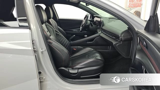 Hyundai Avante (CN7) 2020 Серебристо-серый из Кореи, фото 2