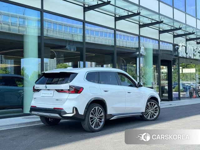 BMW X1 2023 Белый из Китая, фото 2
