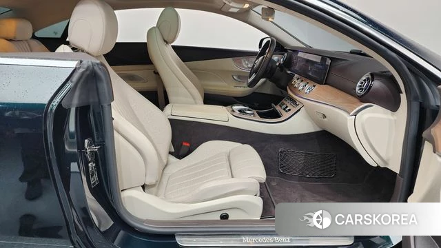 Mercedes-Benz E-Class W213 2019 Темно-зеленый из Кореи, фото 2