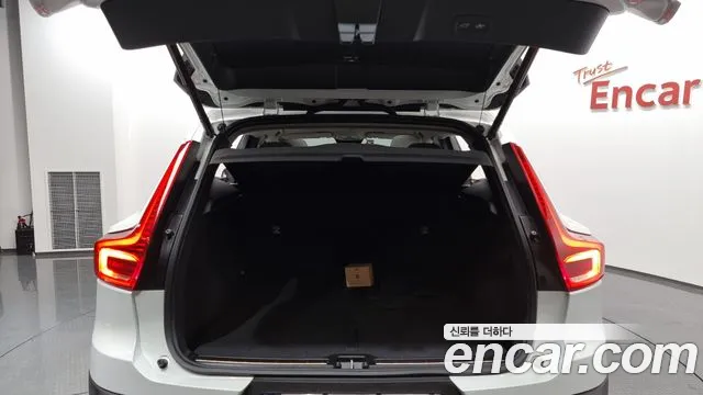 Volvo XC40 id 2705886 из Кореи 2