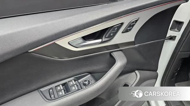 Audi Q7 (4M) 2019 Белый из Кореи, фото 2