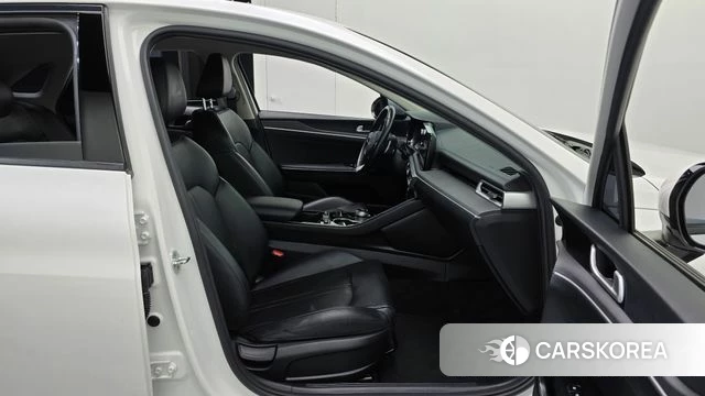 Kia K5 3rd generation 2022 Белый из Кореи, фото 2