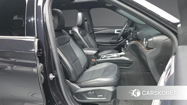 Ford Explorer 6th Generation 2020 Черный из Кореи, фото 2