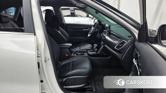 Kia Seltos 2019 Белый из Кореи, фото 2