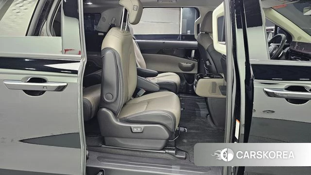 Kia The New Carnival 4th Generation 2024 Черный из Кореи, фото 2