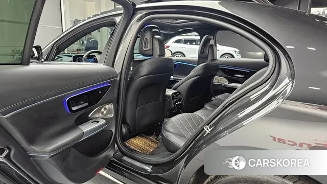 Mercedes-Benz E-Class W214 2024 Черный из Кореи, фото 2