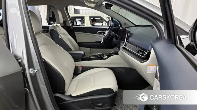 Kia Sportage 5th Generation Hybrid 2023 Серый из Кореи, фото 2