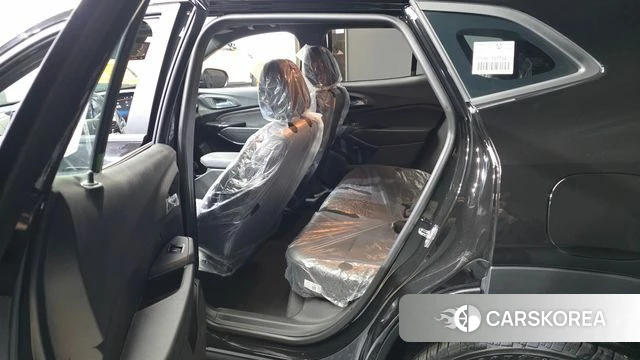 Chevrolet (GM Daewoo) Trax Crossover 2026 Черный из Кореи, фото 2