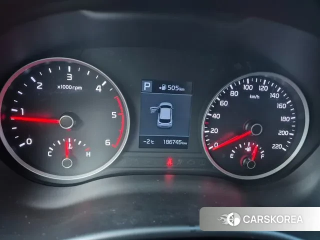 Kia Stonic 2018 Белый из Кореи, фото 2