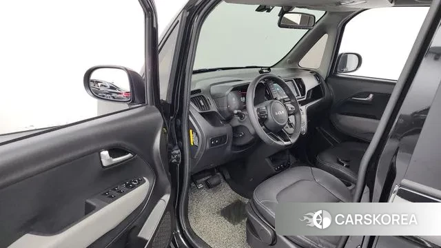 Kia The New Kia Ray 2023 Черный из Кореи, фото 2