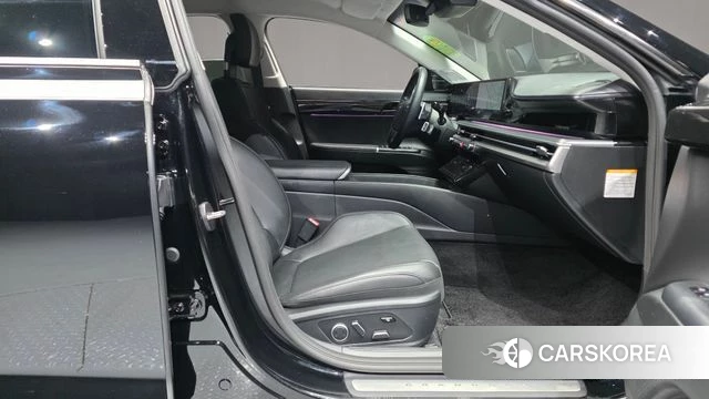 Hyundai Grandeur Hybrid (GN7) 2023 Черный из Кореи, фото 2