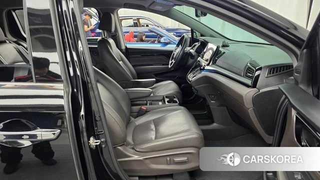 Honda Odyssey 2018 Черный из Кореи, фото 2