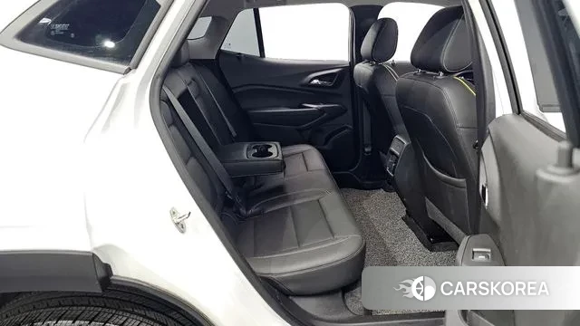 Chevrolet (GM Daewoo) Trax Crossover 2024 Белый из Кореи, фото 2