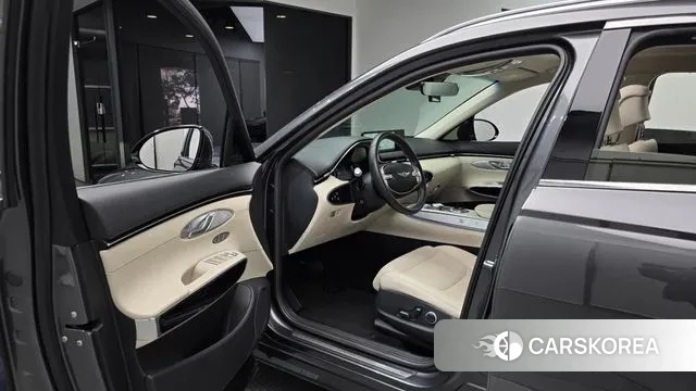 Genesis GV70 2022 Серый из Кореи, фото 2